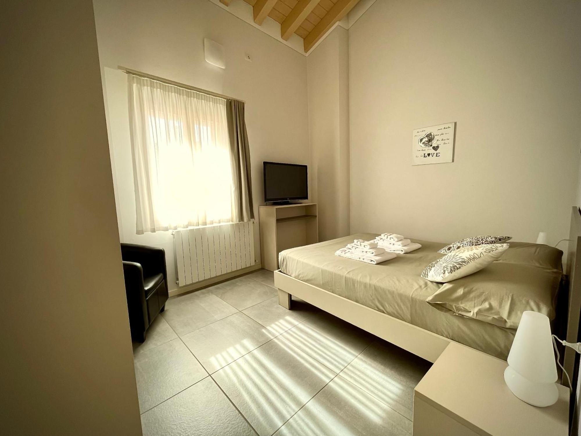Villa Fontanelle Gardapartments Polpenazze del Garda Exterior foto