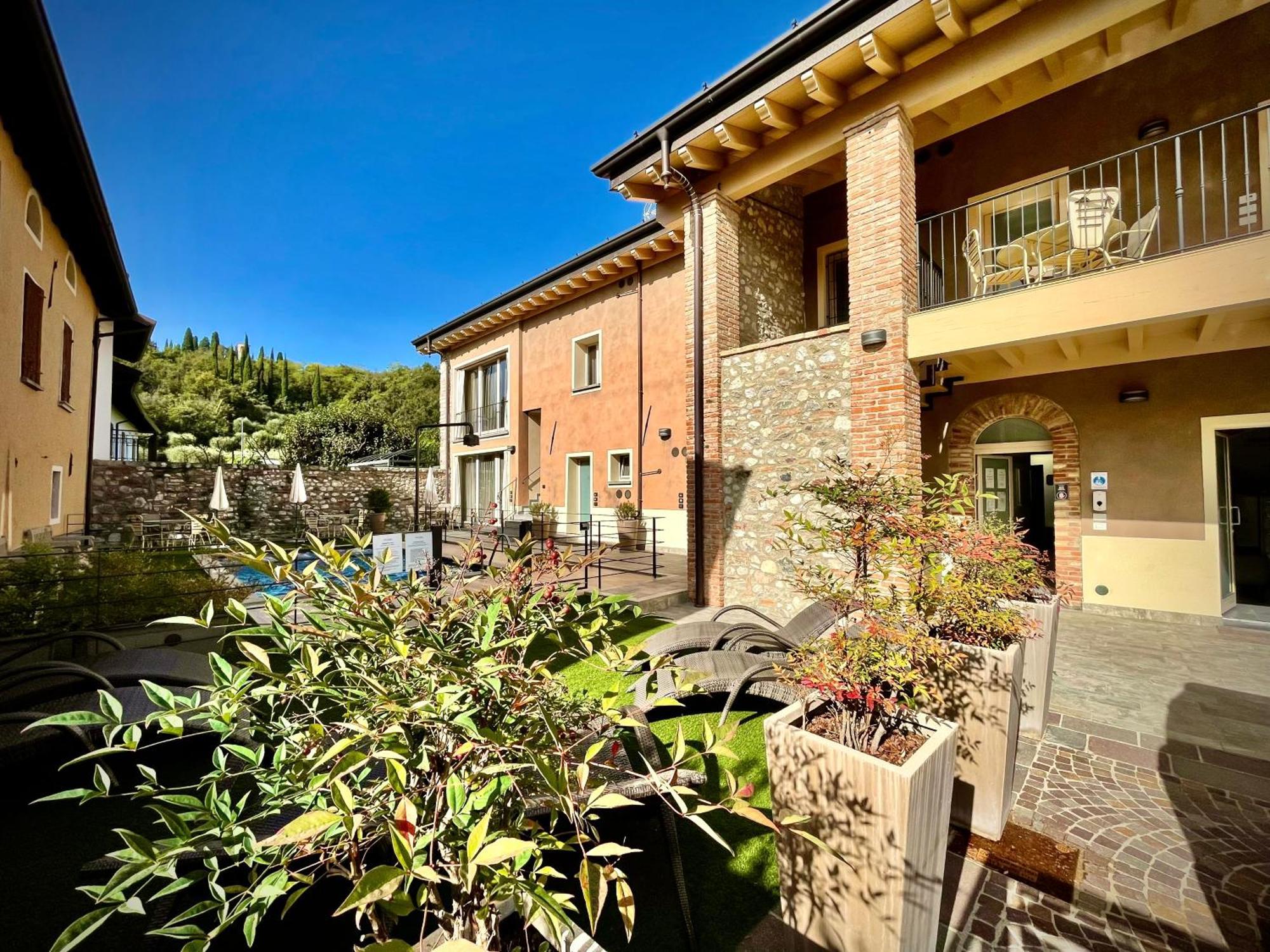 Villa Fontanelle Gardapartments Polpenazze del Garda Exterior foto